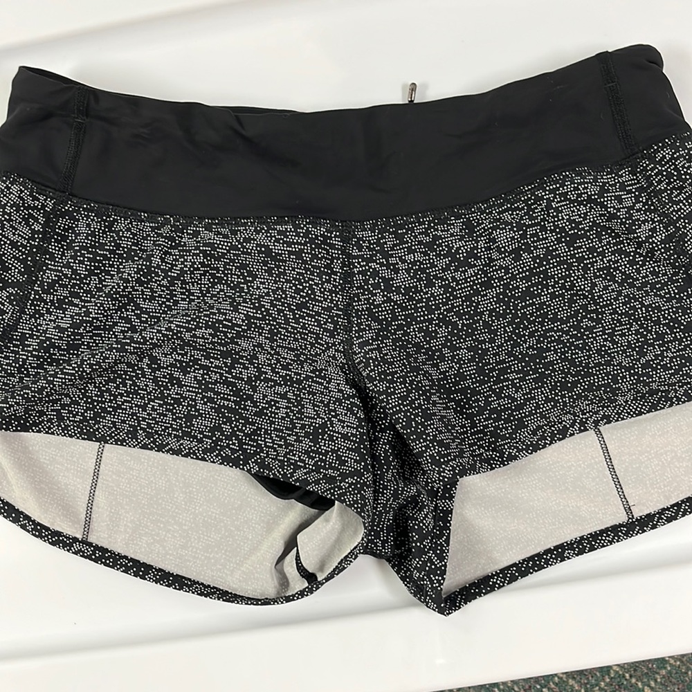 Lululemon speed up short
